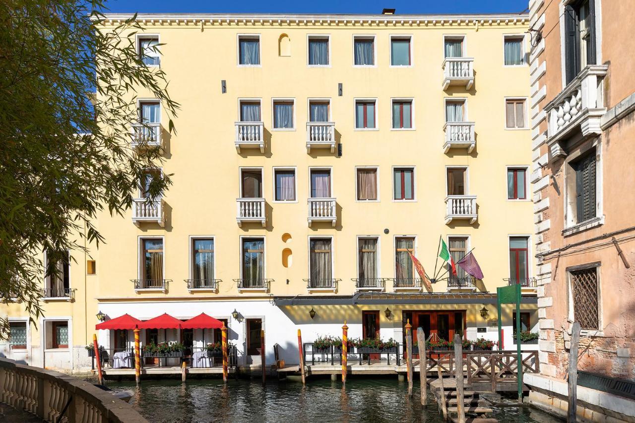 バリオーニ ホテル ルナ ザ リーディング ホテルズ オブ ザ ワールド ヴェネツィア エクステリア 写真